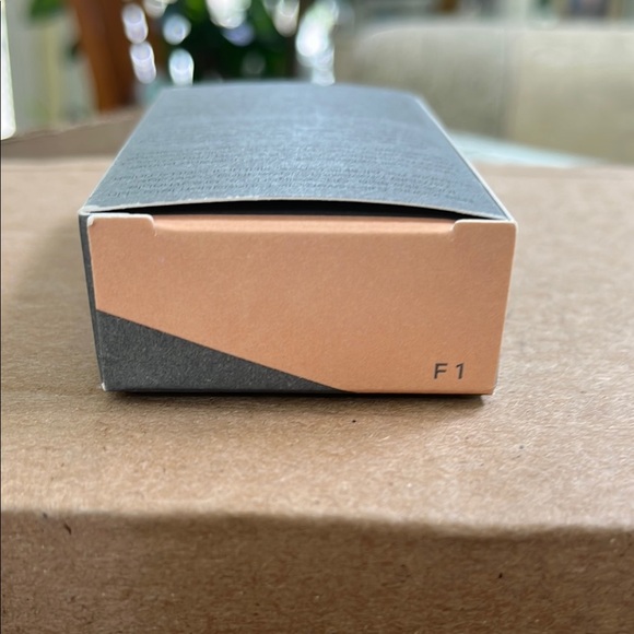 NIB COVER FX Power Play Foundation F1 - Picture 4 of 5